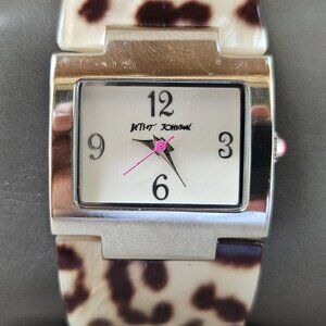 Betsey Johnson Ladies Wristwatch Silver Tone Brown Animal Print Analog Watch